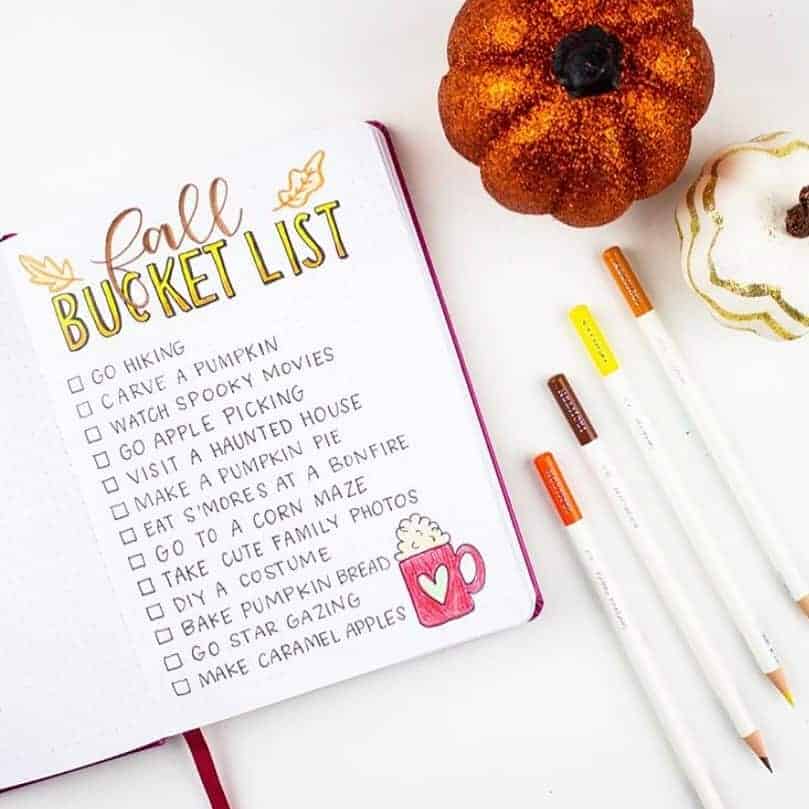 31 Fall Bucket List ideas and Bullet Journal Inspirations - spread by @brittanyluiz | Masha Plans